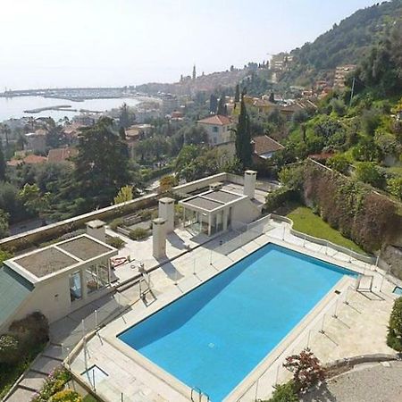 Les Miradors Apartment Menton Bagian luar foto
