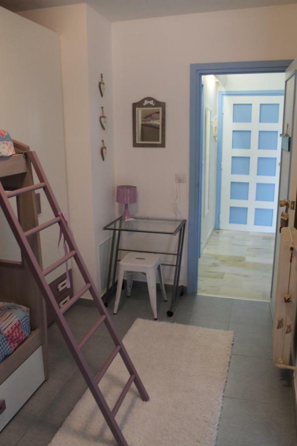 Les Miradors Apartment Menton Bagian luar foto